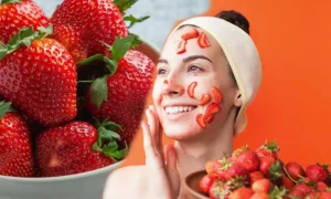 1893417-strawberry-face-pack-benefits